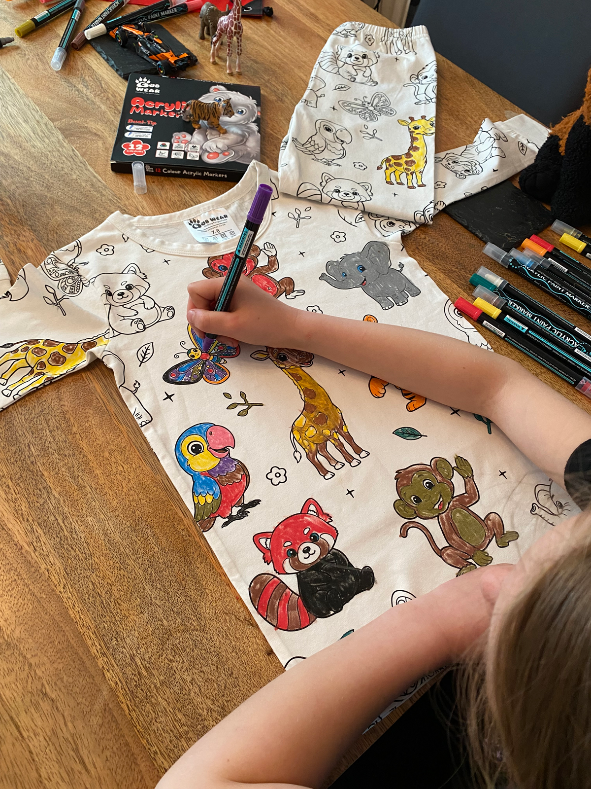 Child colouring washable Animal Colouring Pyjamas with included fabric pens