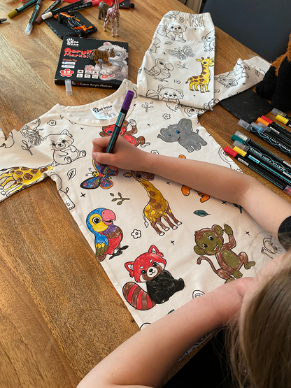 Child colouring washable Animal Colouring Pyjamas with included fabric pens